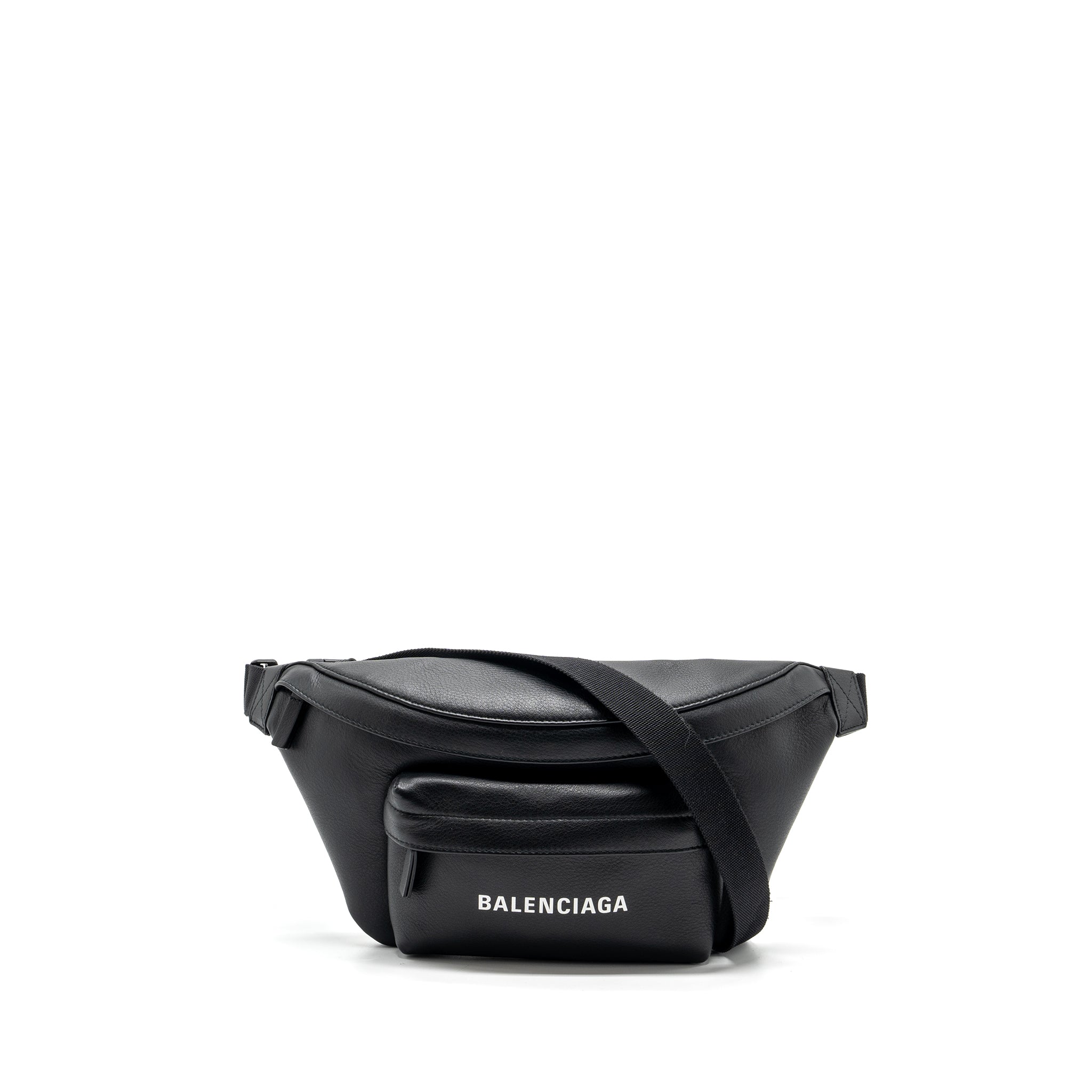 balenciaga-everyday-beltpack-calfskin-black-shw