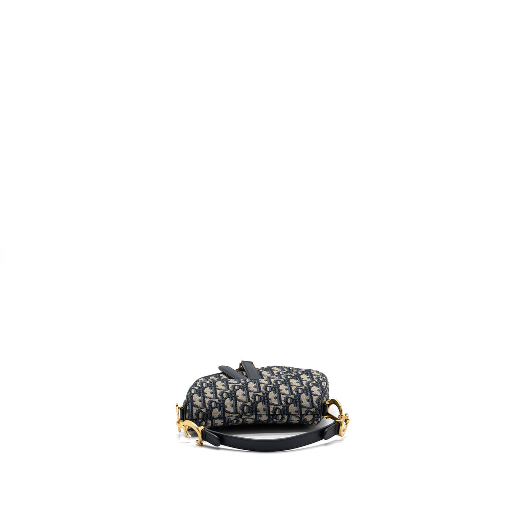 dior-mini-saddle-bag-blue-oblique-jacquard-ghw-2