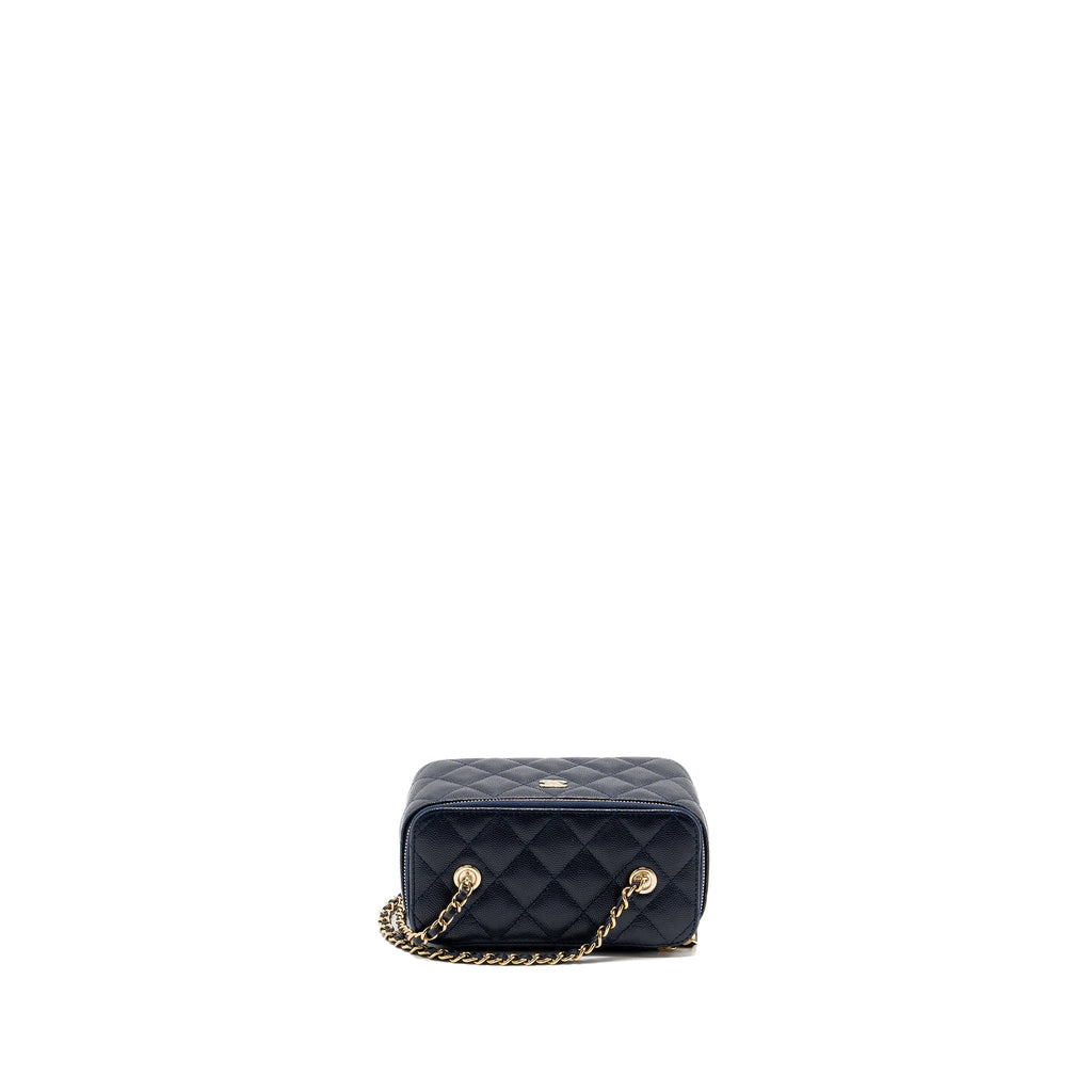 chanel-23c-long-vanity-case-caviar-navy-lghw-microchip-copy