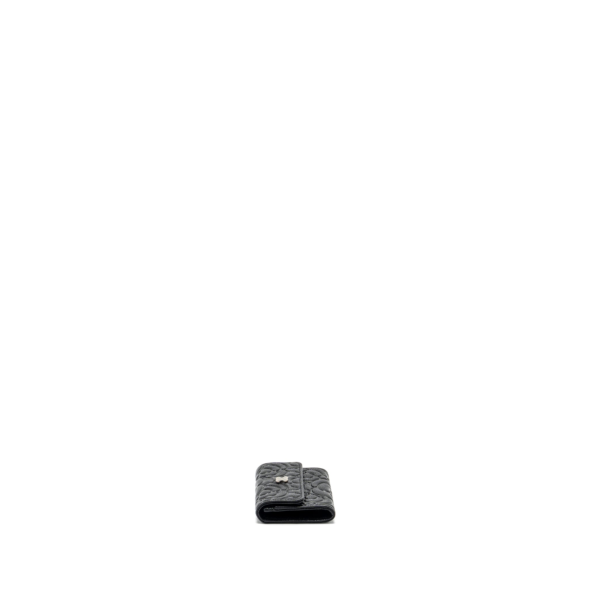 chanel-camellia-embossed-card-holder-caviar-black-shw