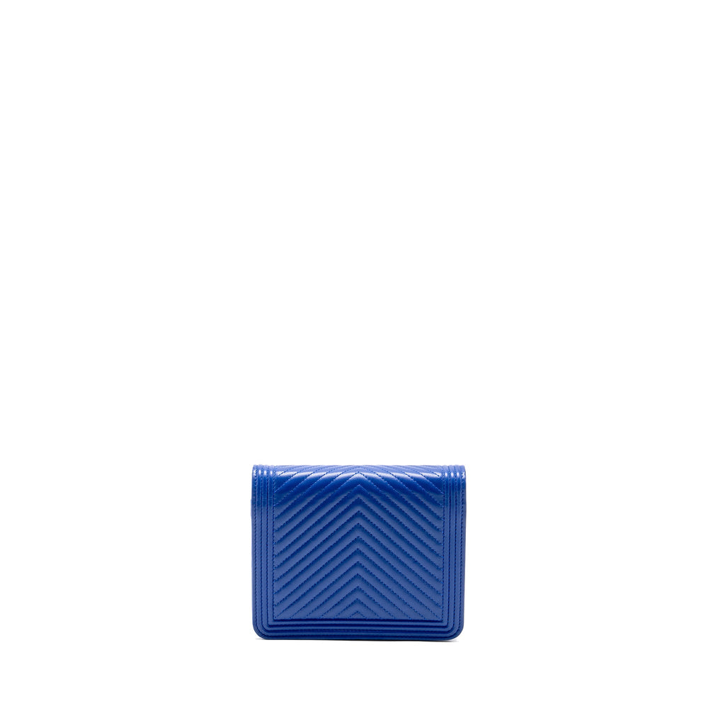 chanel-boy-clutch-with-chain-chervon-lambskin-blue-ghw-copy