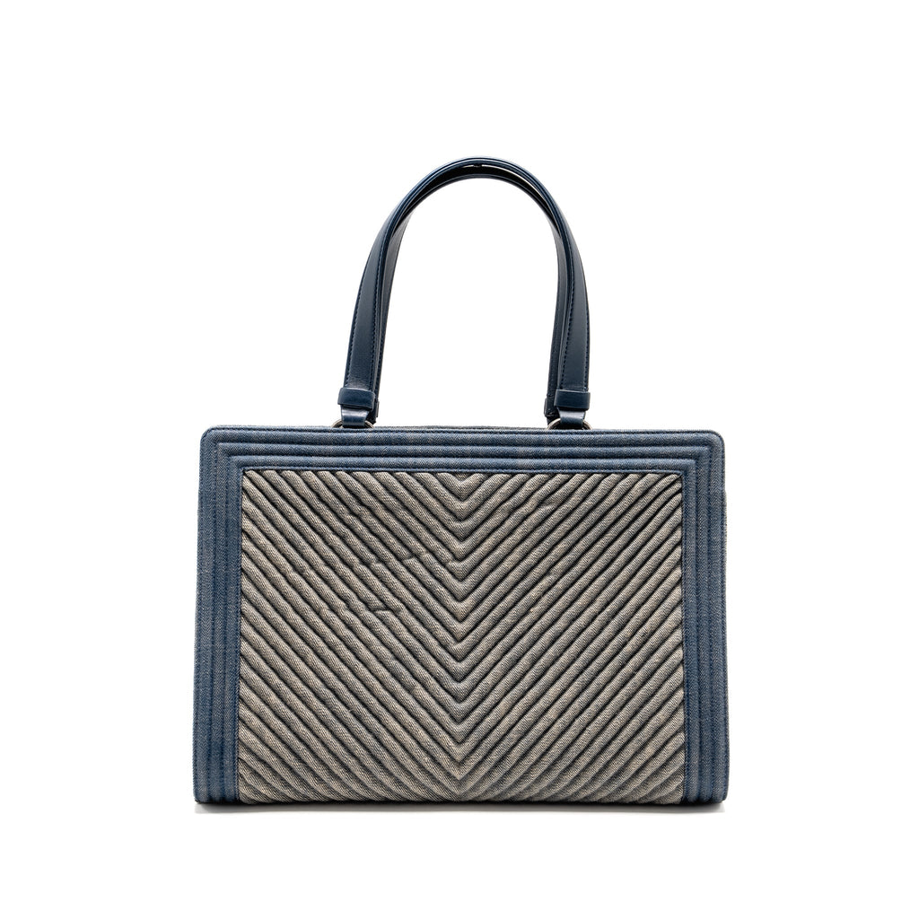 chanel-15p-boy-chevron-shopping-tote-bag-denim-lambskin-blue-ruthenium-hardware-copy