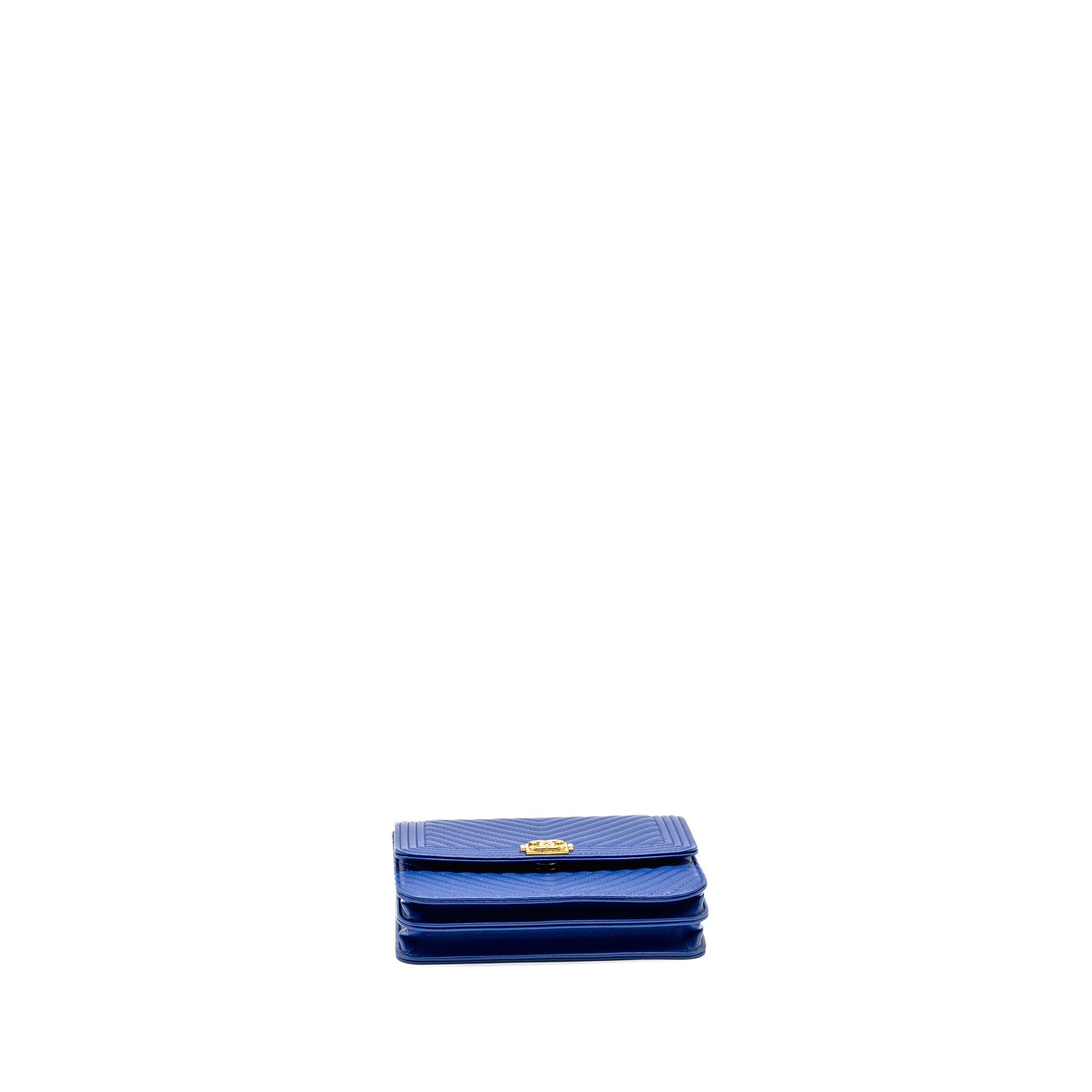 chanel-boy-clutch-with-chain-chervon-lambskin-blue-ghw-copy