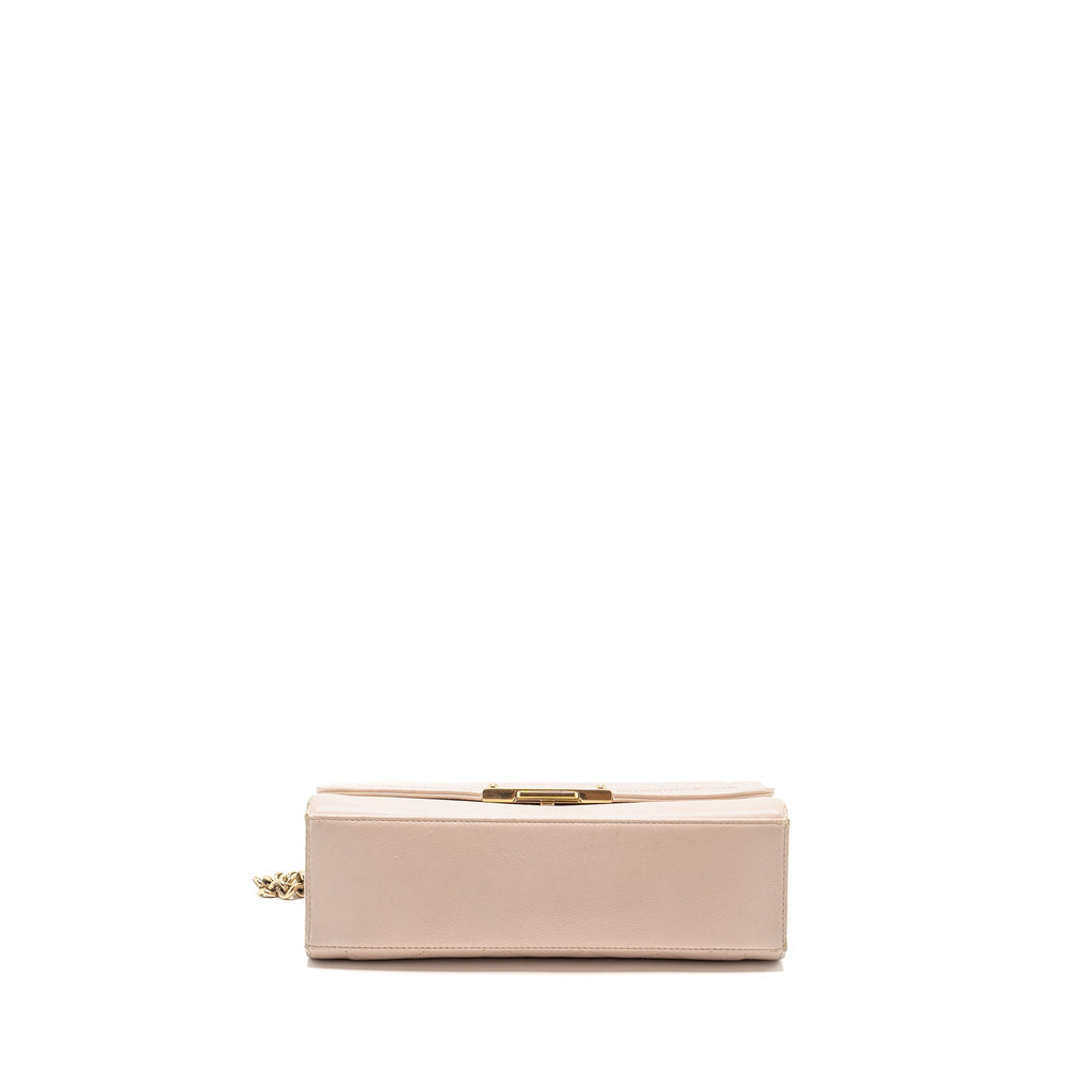 chanel-17c-click-label-shoulder-bag-calfskin-light-pink-lghw-copy-1