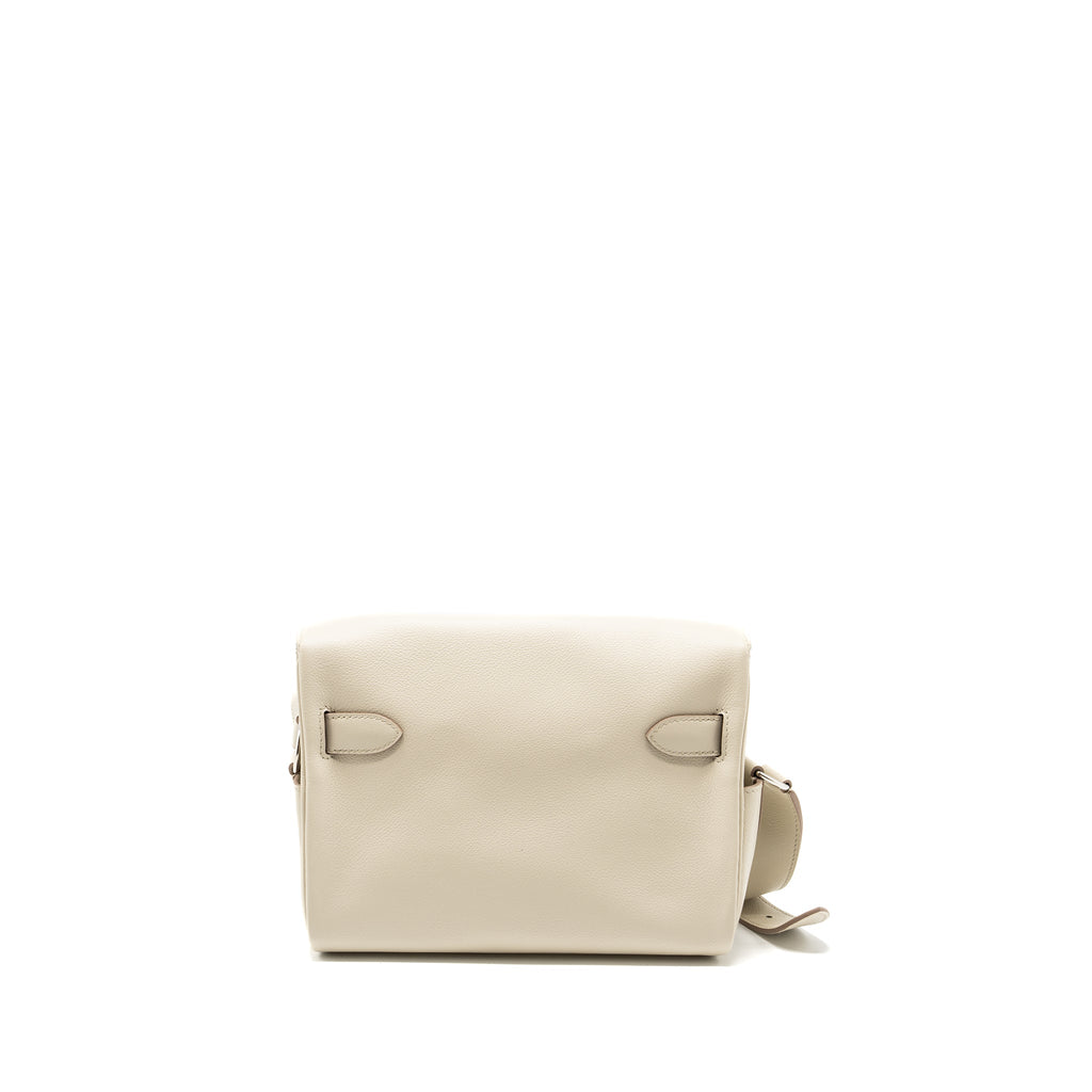 copy-of-hermes-kelly-messanger-pm-evercolor-8l-beton-shw-stamp-b