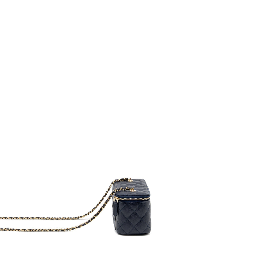 chanel-23c-long-vanity-case-caviar-navy-lghw-microchip-copy