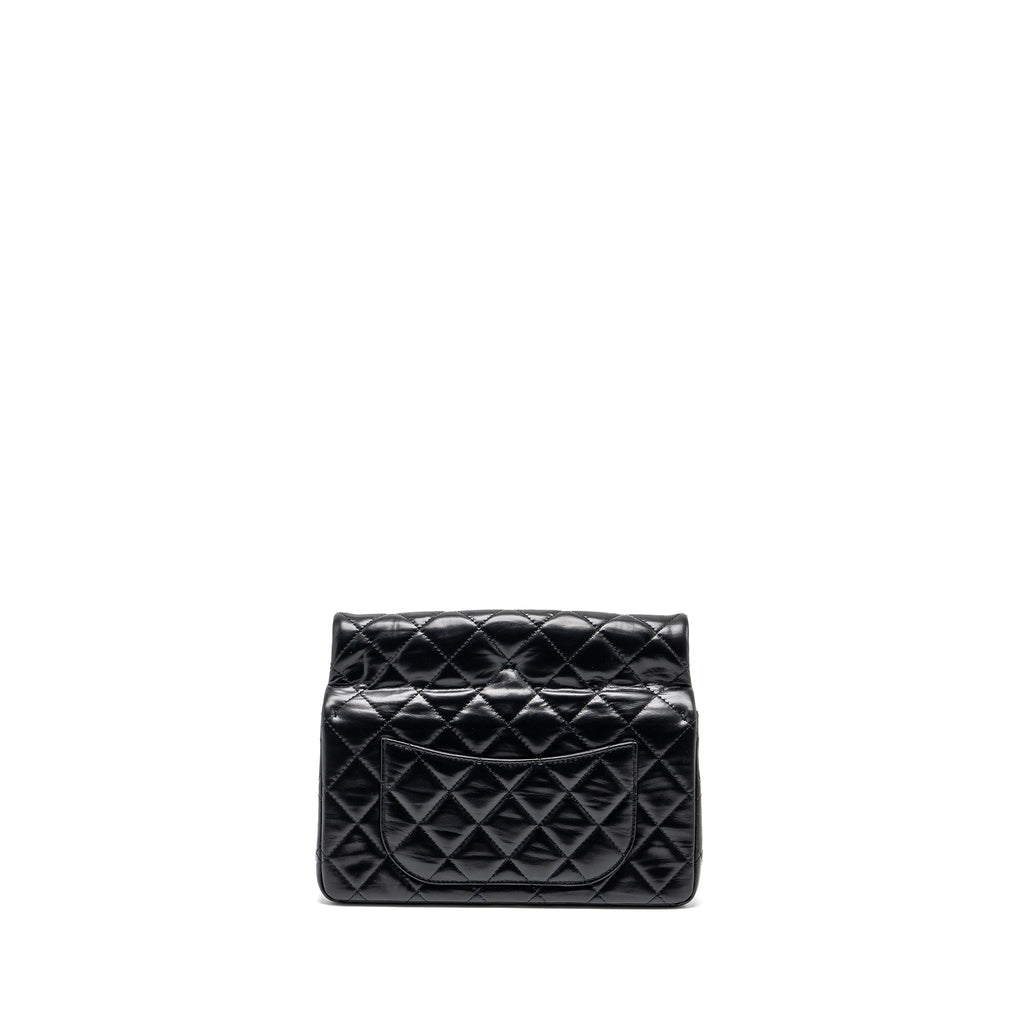 chanel-23a-classic-flap-clutch-shiny-calfskin-black-lghw