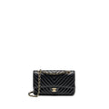 chanel-medium-classic-double-flap-bag-chevron-lambskin-black-lghw-copy-1