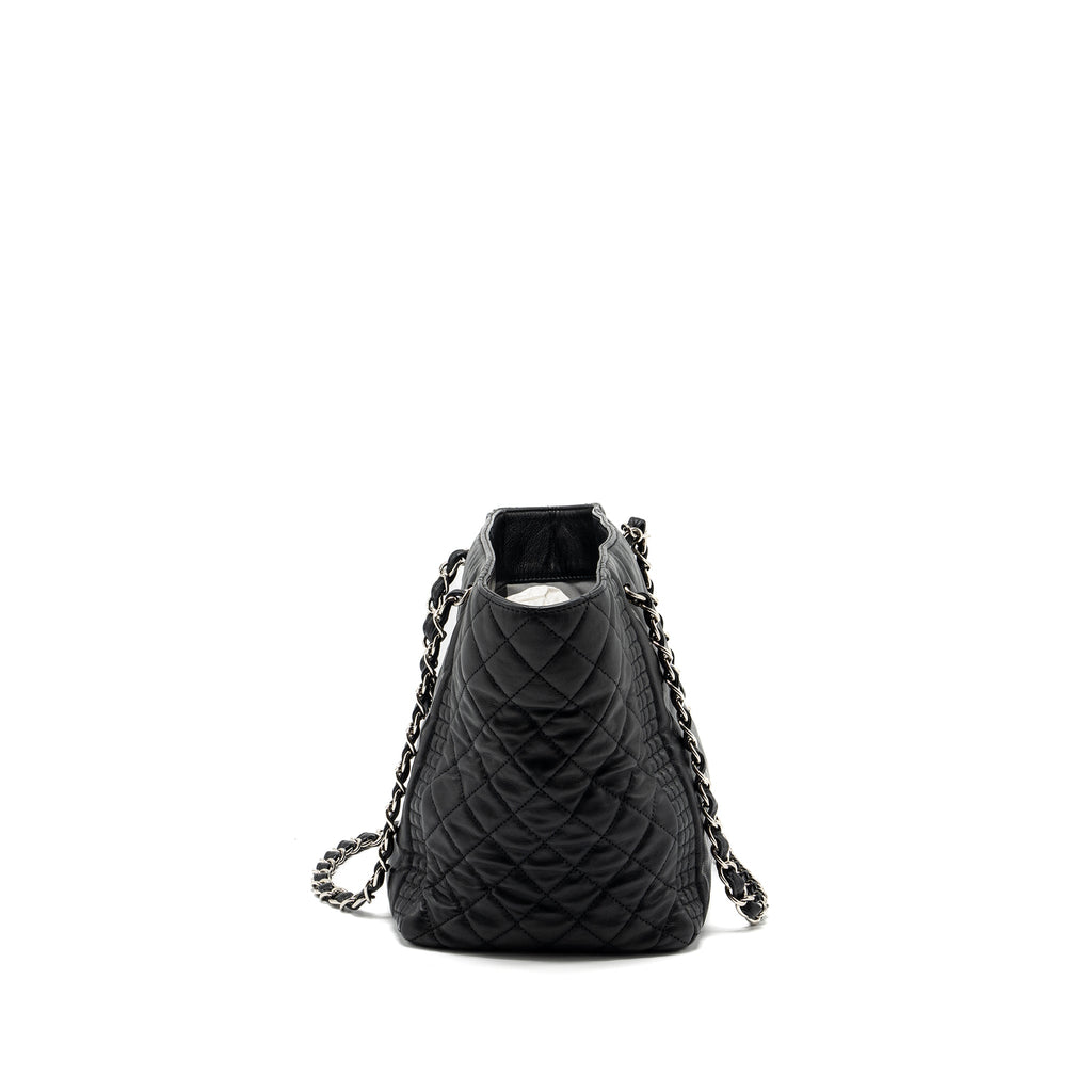 chanel-cc-logo-shopping-tote-bag-lambskin-black-shw-copy