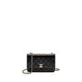 chanel-trendy-cc-wallet-on-chain-lambskin-black-lghw-microchip-1