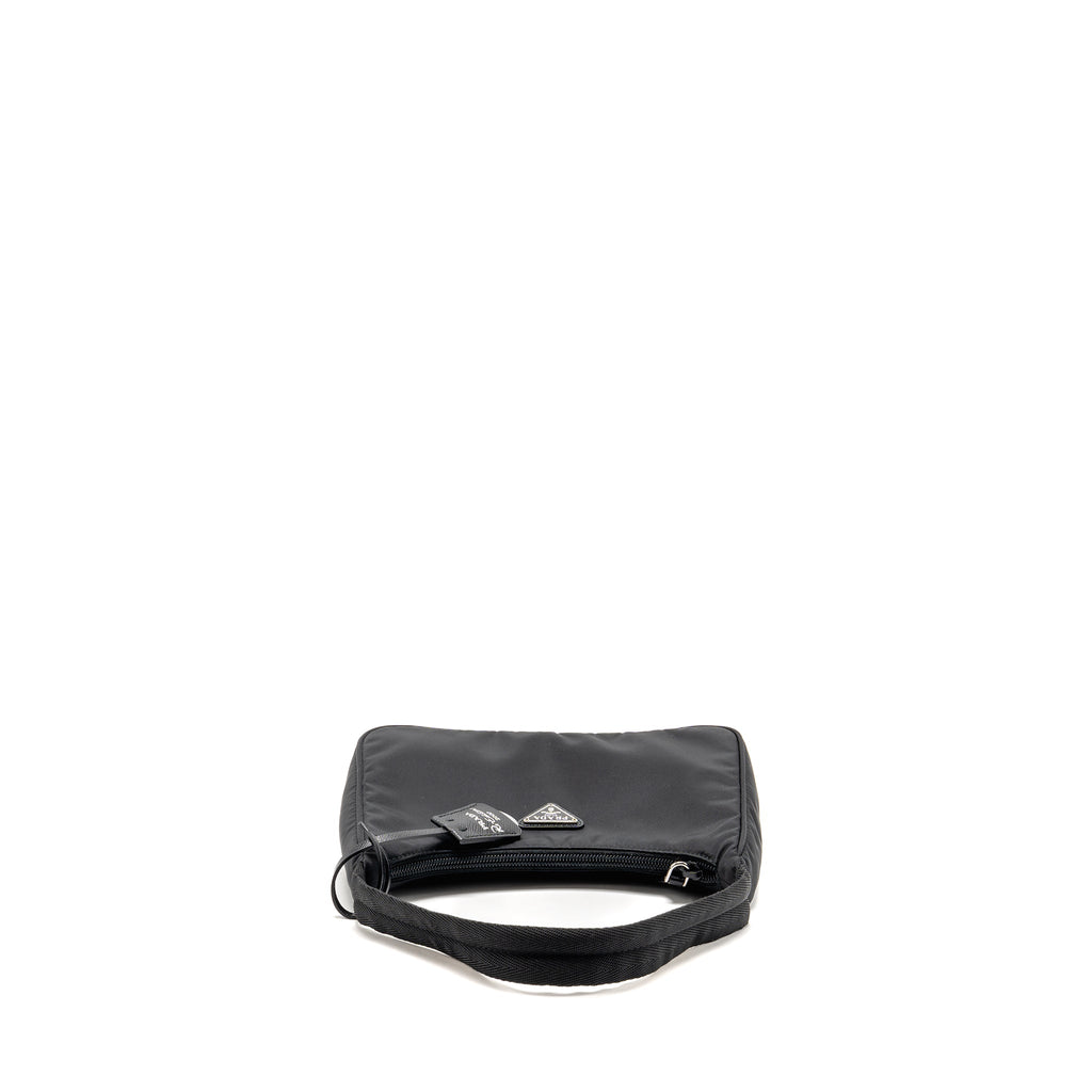prada-re-edition-2000-mini-bag-re-nylon-black-shw-copy