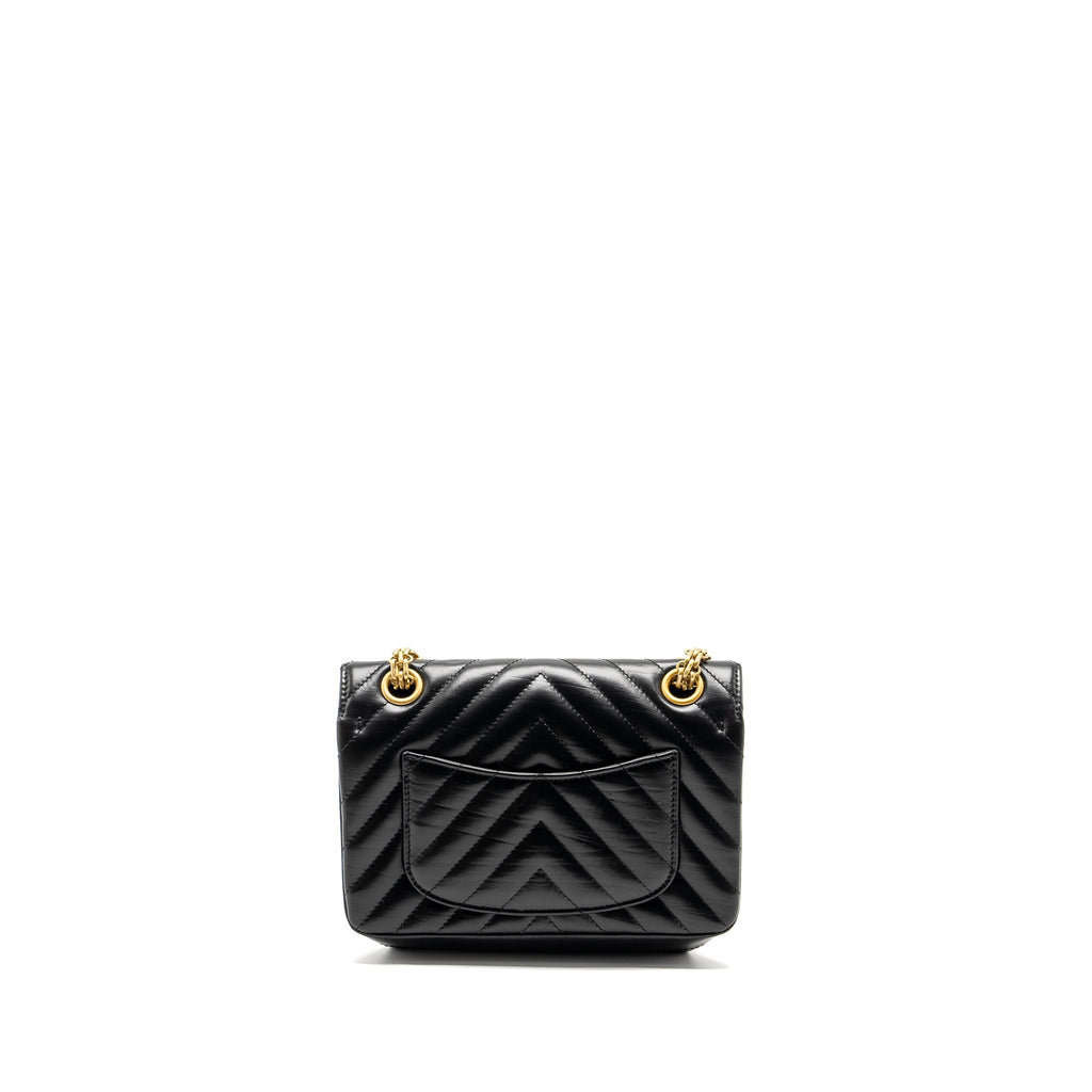 chanel-mini-2-55-reissue-chevron-calfskin-black-ghw-microchip