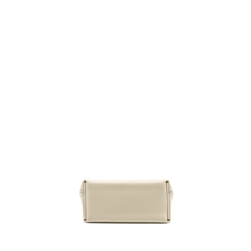 hermes-24-24-2424-21-touch-evercolor-alligator-swift-beton-ghw-stamp-b