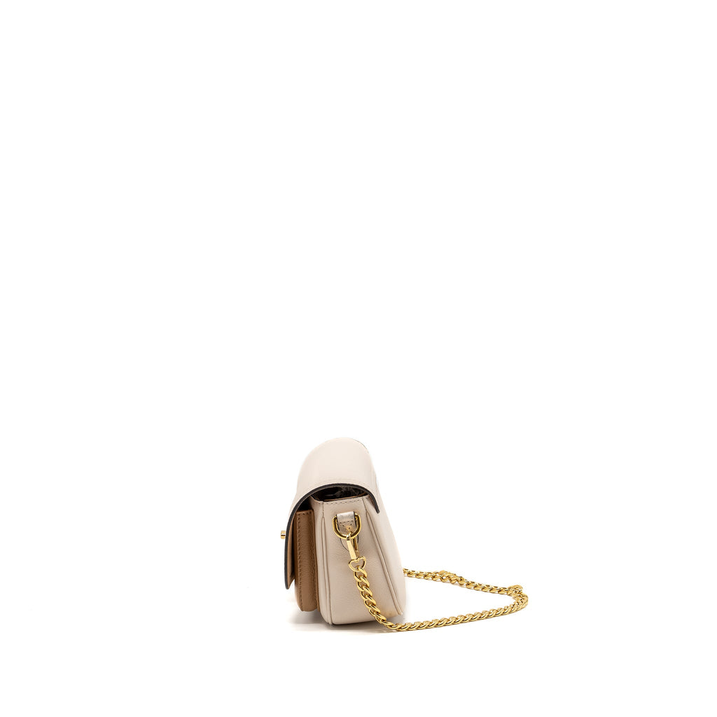 louis-vuitton-lockme-tender-grained-calfskin-beige-multicolor-ghw
