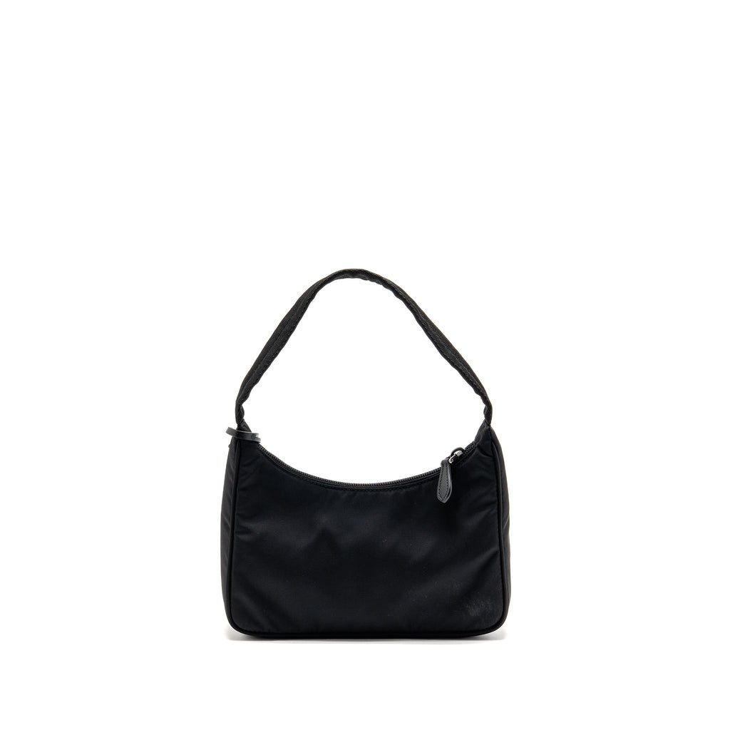 prada-re-edition-2000-mini-bag-re-nylon-black-shw-copy