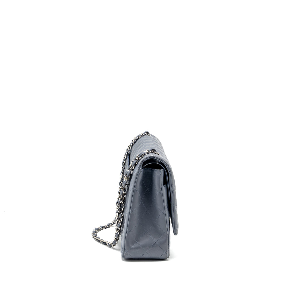 chanel-maxi-classic-double-flap-bag-lambskin-grey-shw