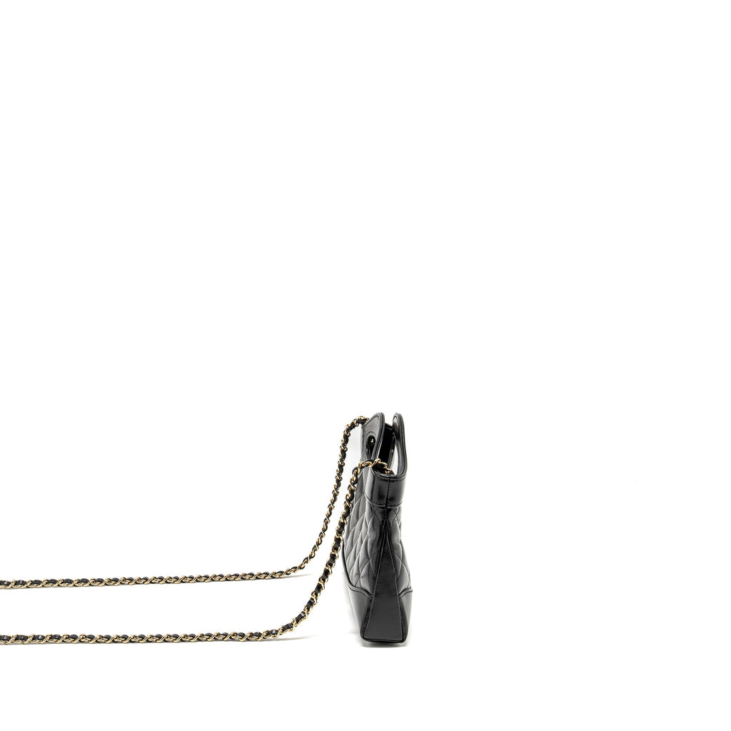 chanel-mini-31-clutch-with-chain-shiny-lambskin-black-lghw-microchip-copy-1