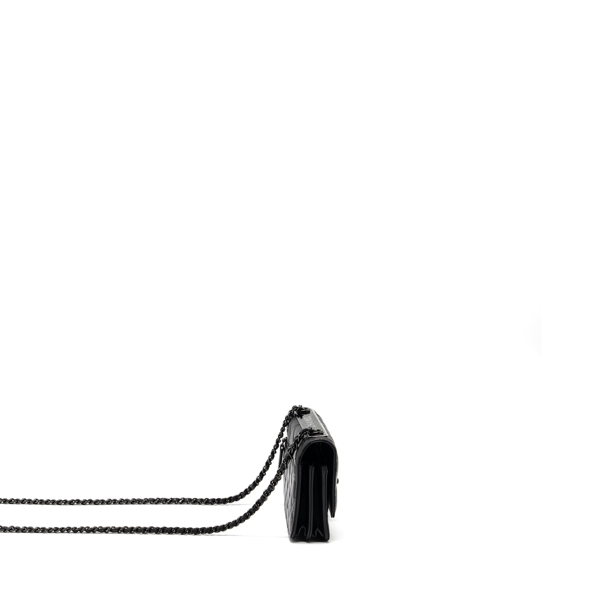 chanel-trendy-cc-wallet-on-chain-lambskin-black-with-black-hardware-microchip