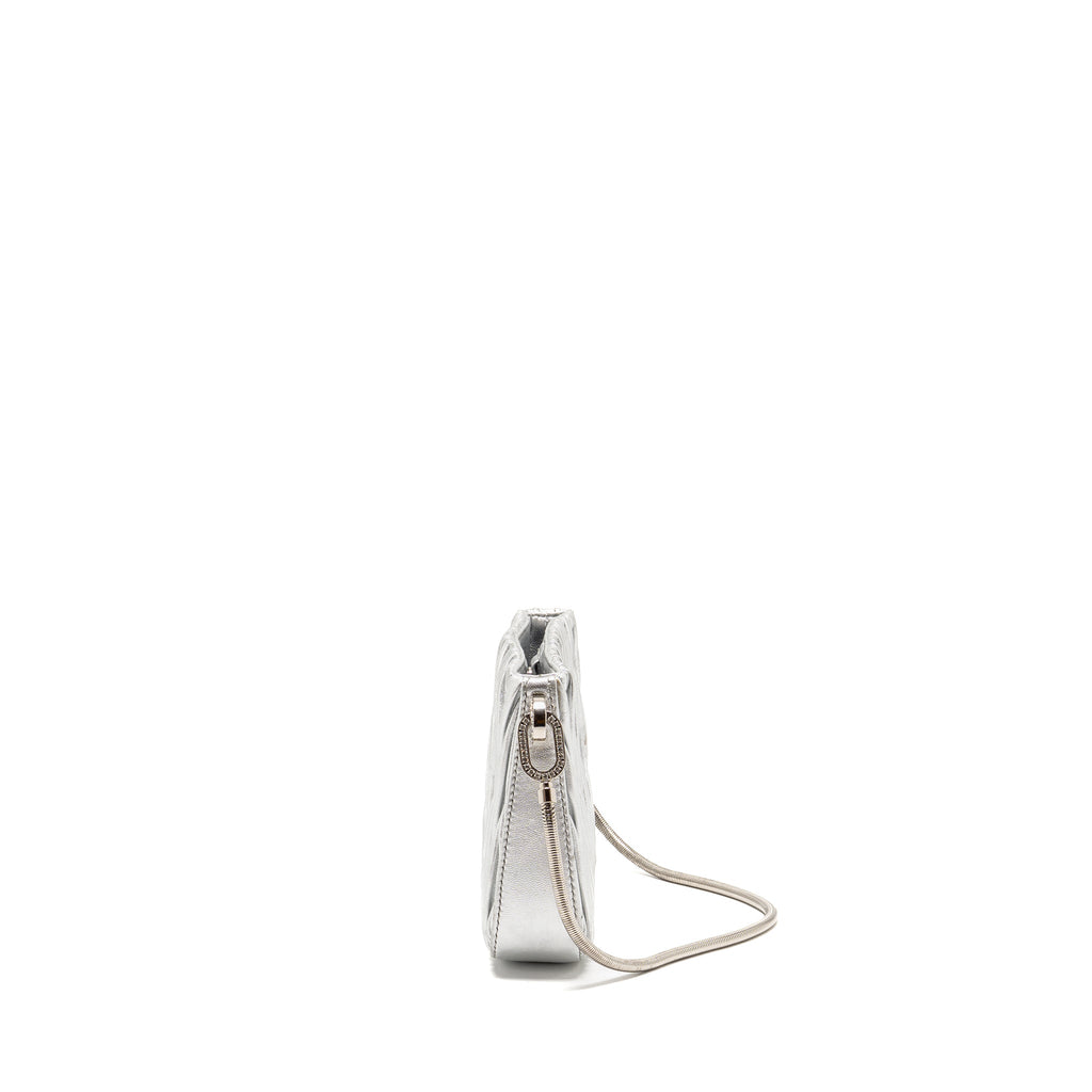 miu-miu-sassy-bag-matelasse-napa-leather-silver-shw