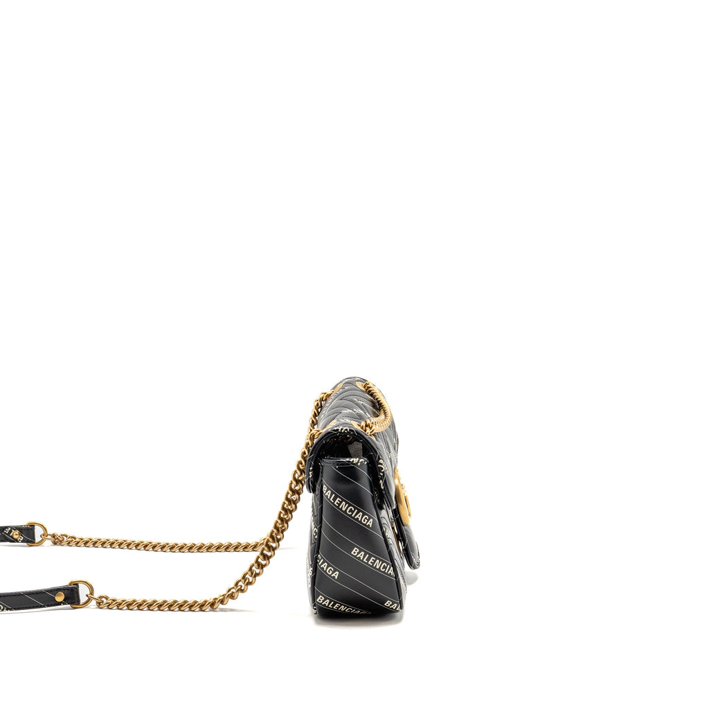 gucci-x-balenciaga-the-hacker-project-small-gg-marmont-bag-chevron-leather-black-white-ghw-copy