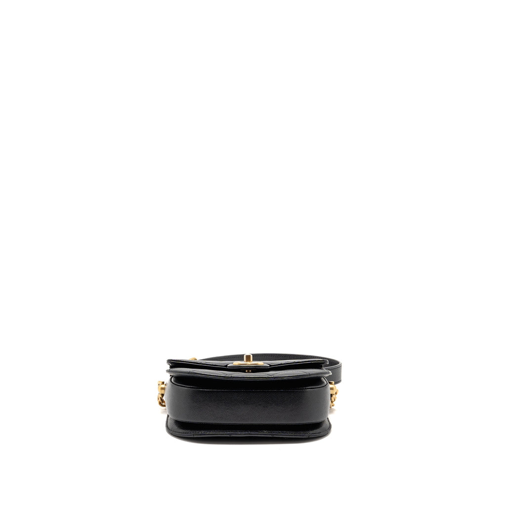 chanel-22b-round-messenger-bag-caviar-black-ghw
