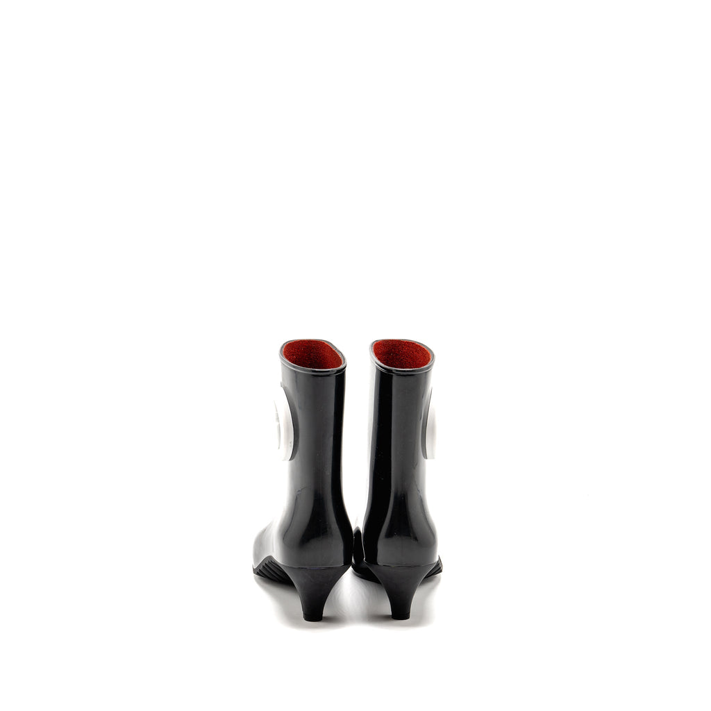 gucci-size-38-ankel-boots-rubber-black-white