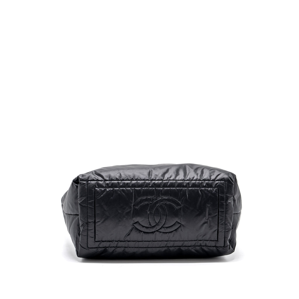 chanel-small-puffy-down-tote-bag-black