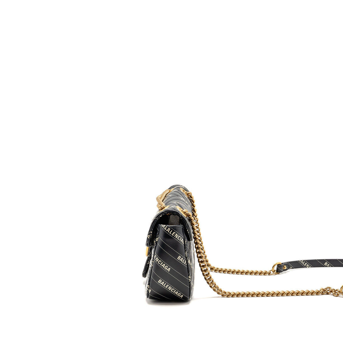 gucci-x-balenciaga-the-hacker-project-small-gg-marmont-bag-chevron-leather-black-white-ghw-copy