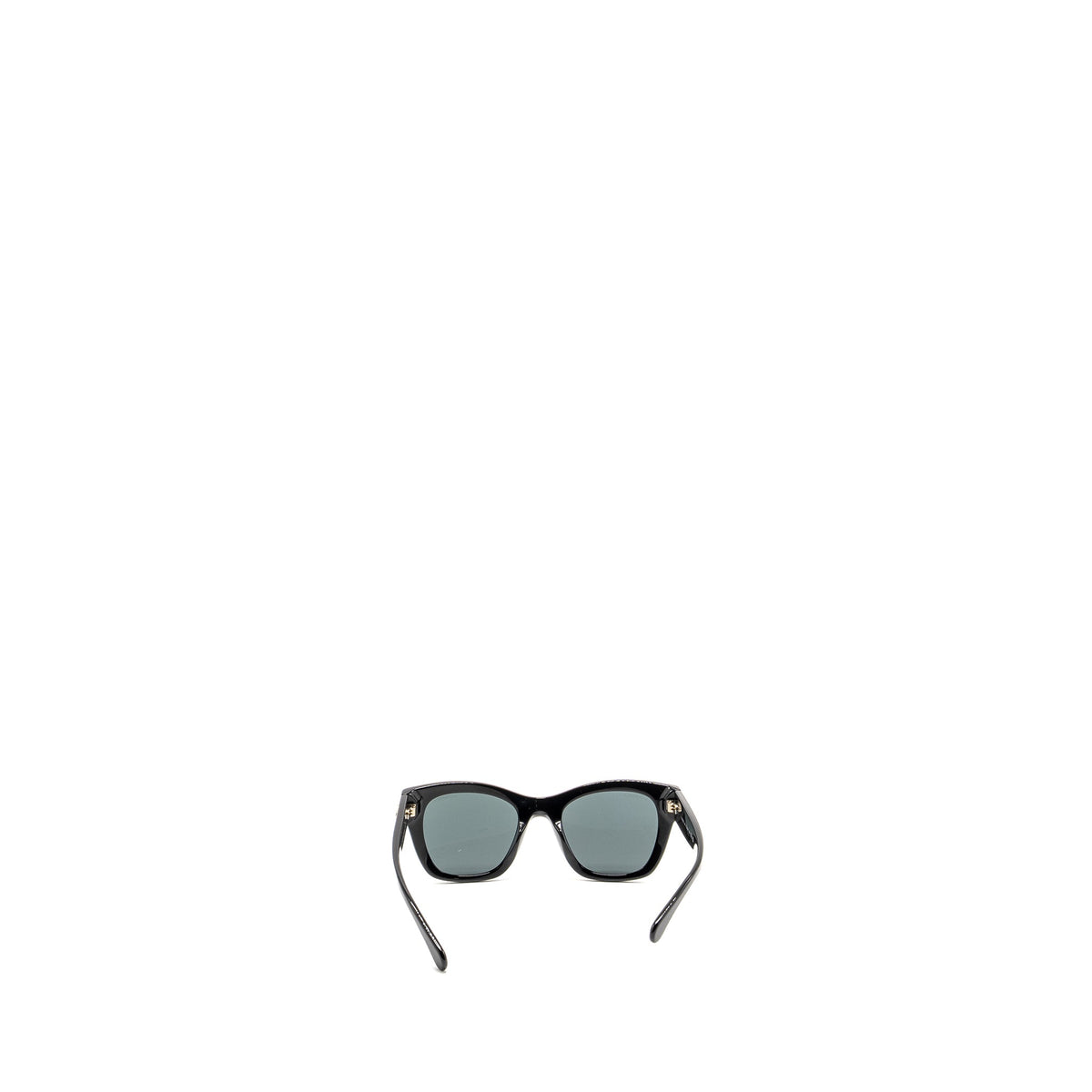 chanel-cc-heart-detailed-square-sunglasses-black-lghw