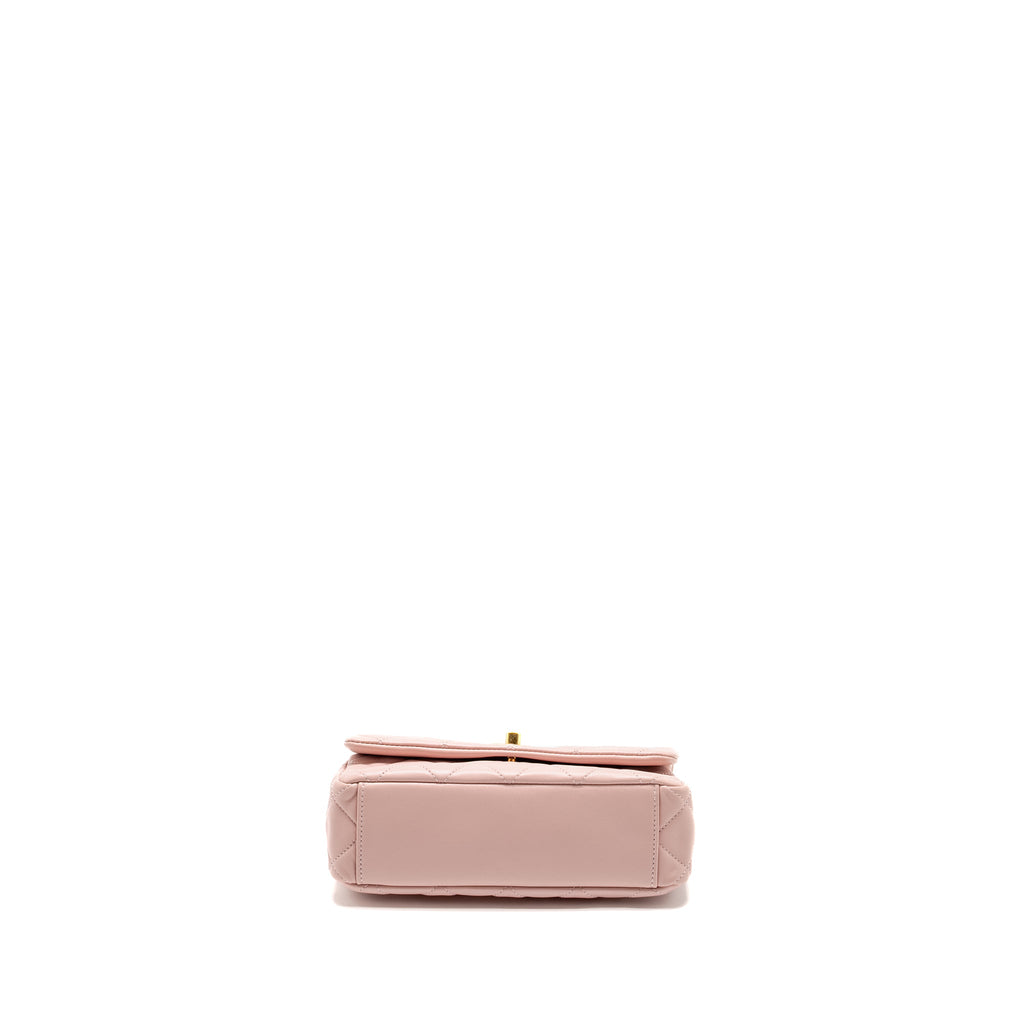 chanel-22b-flap-bag-with-gem-chain-lambskin-dust-pink-ghwmicrochip