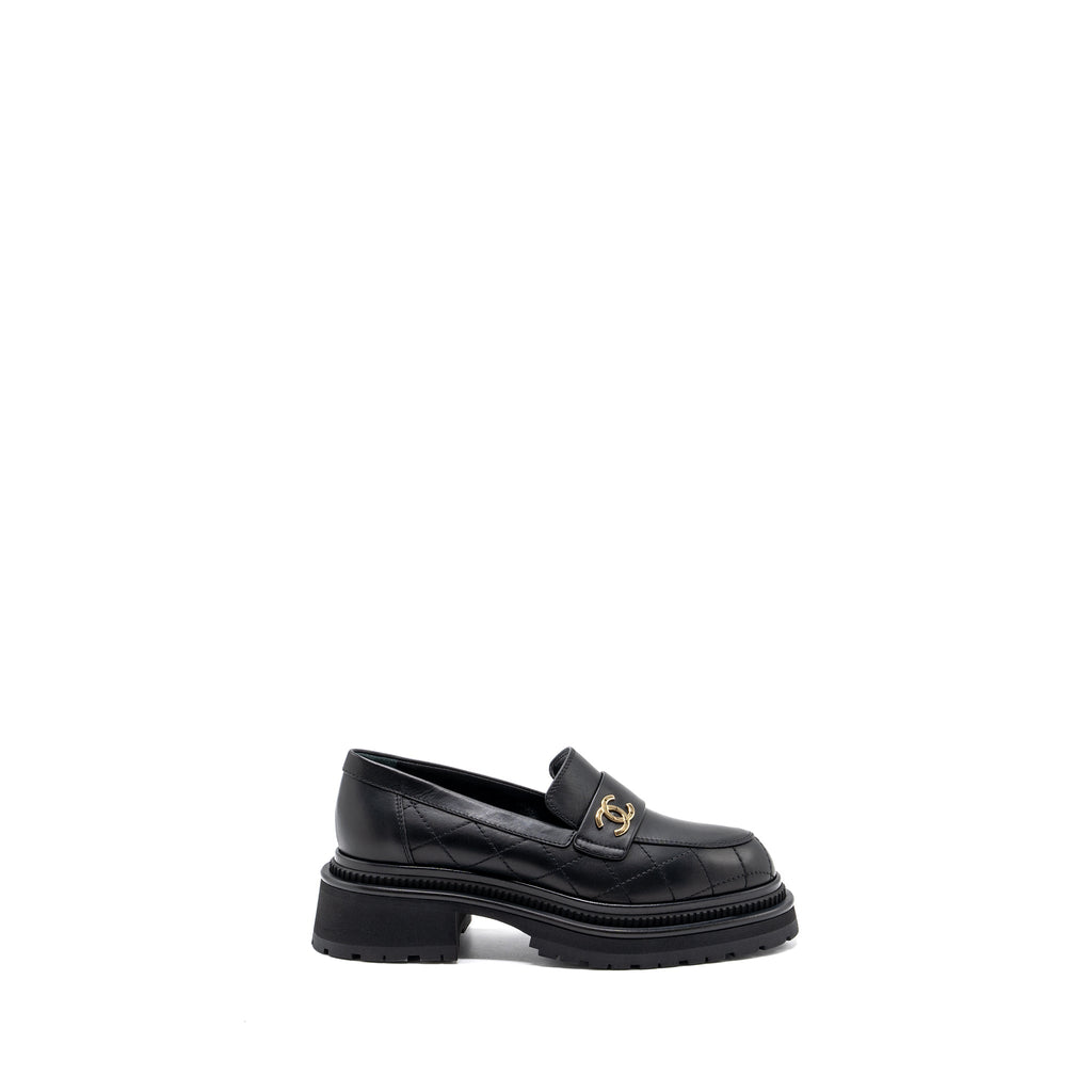 chanel-size-36-5-cc-logo-loafer-black-ghw