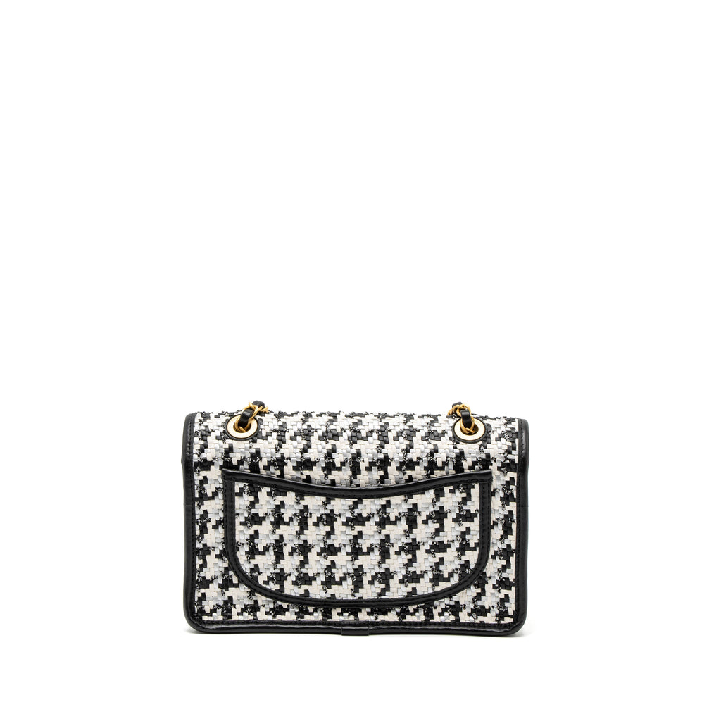 chanel-23c-houndstooth-weaving-flap-bag-tweed-lambskin-black-white-brushed-ghw-microchip-copy-1