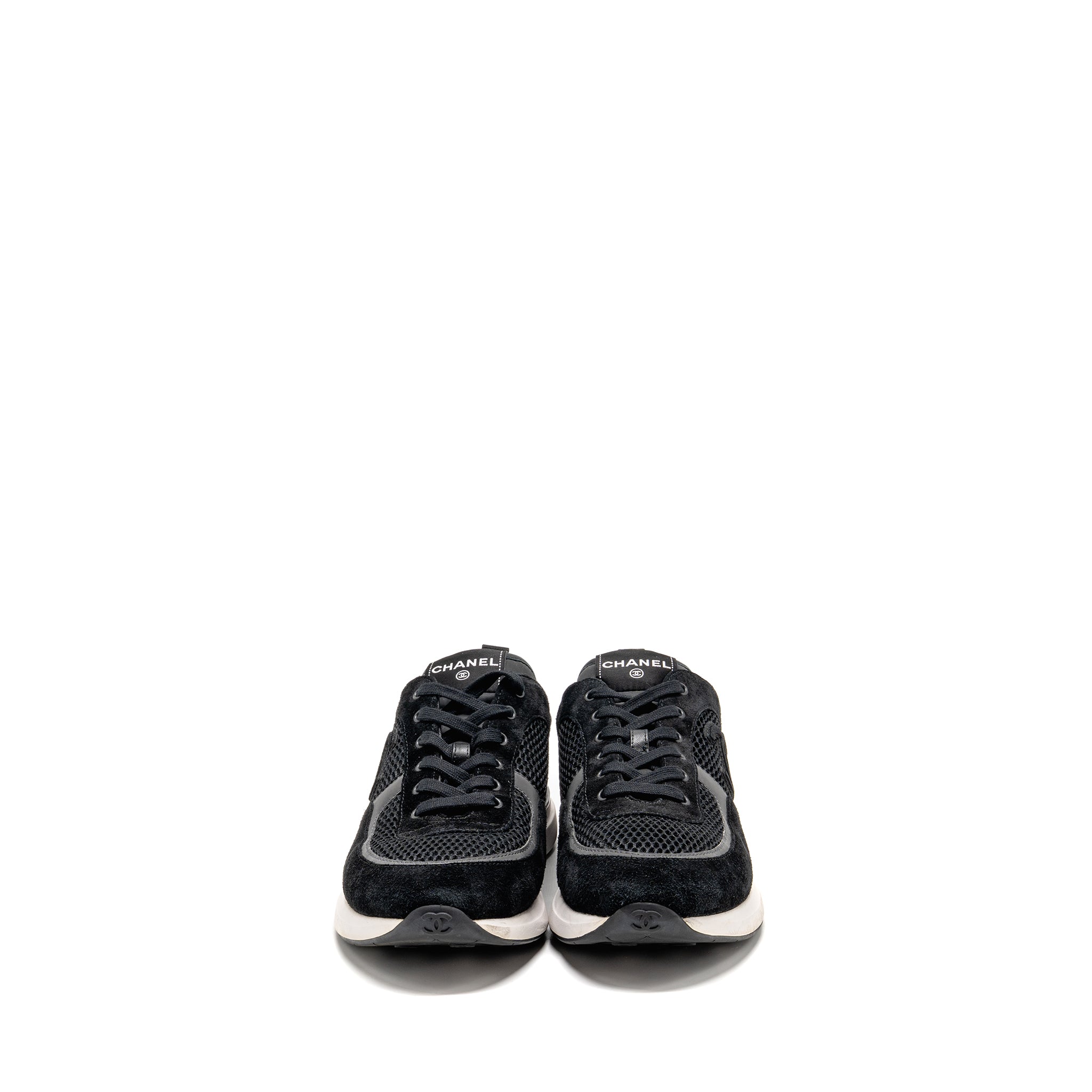 chanel-size-45-cc-logo-sneakers-black-white