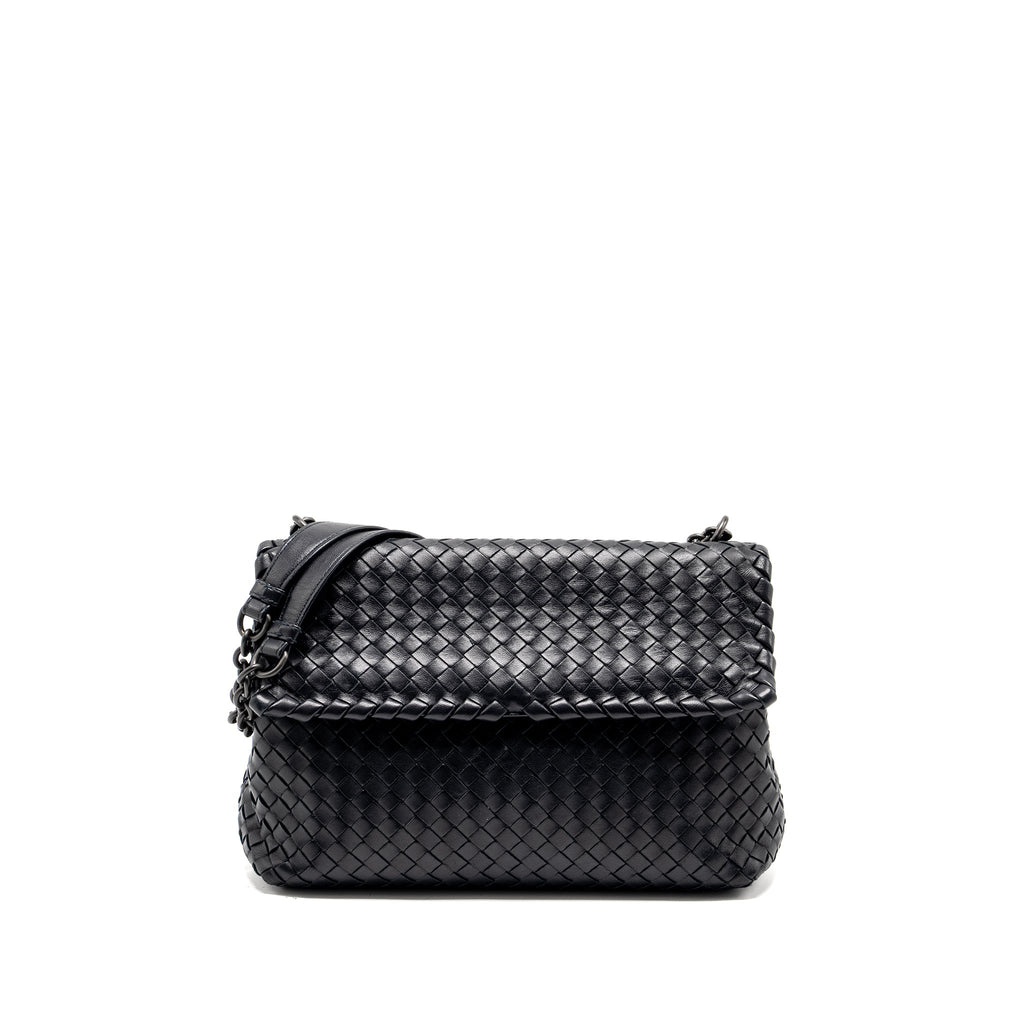 bottega-veneta-olympia-bag-leather-black-with-black-hardware