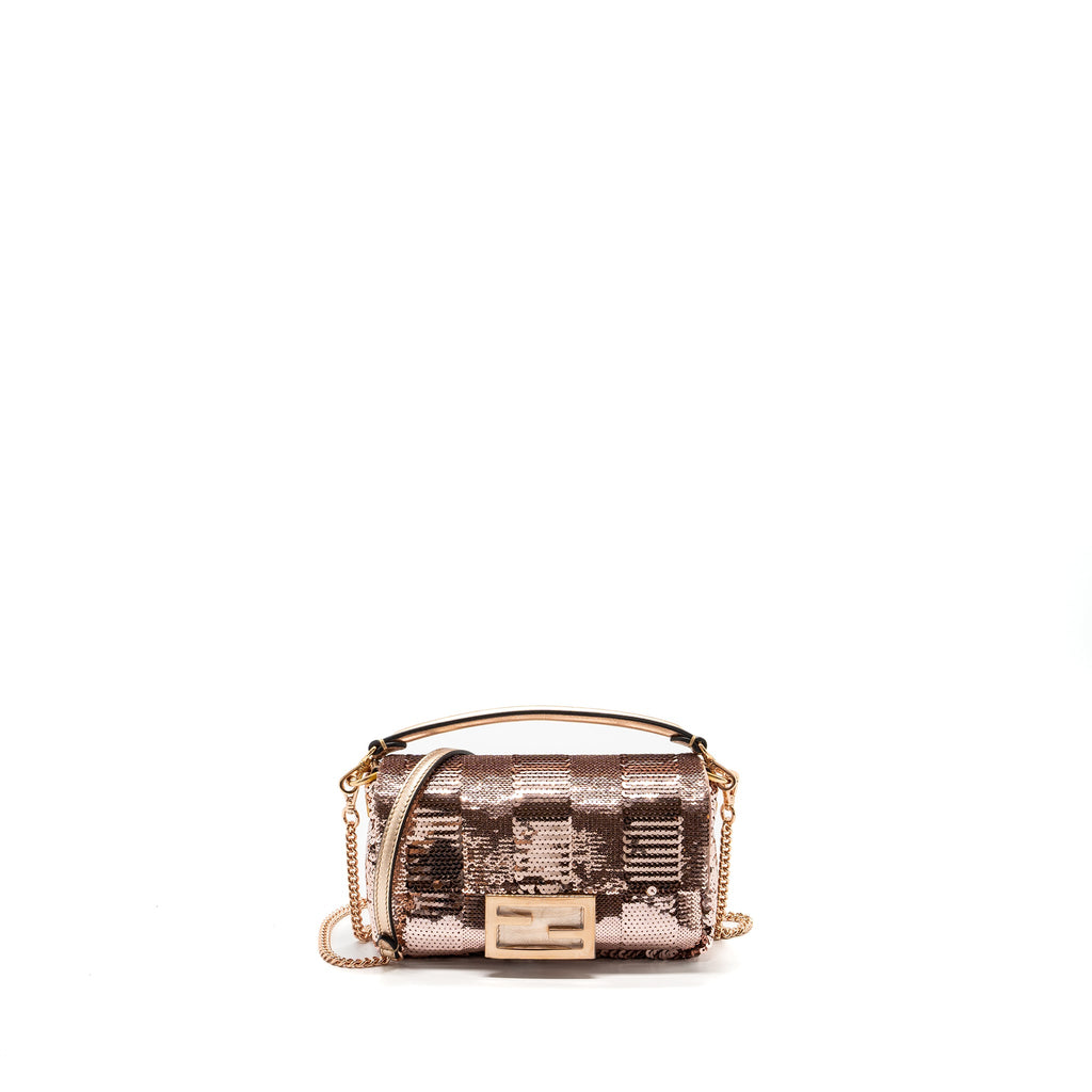 fendi-mini-baguette-paulette-rose-gold-rghw