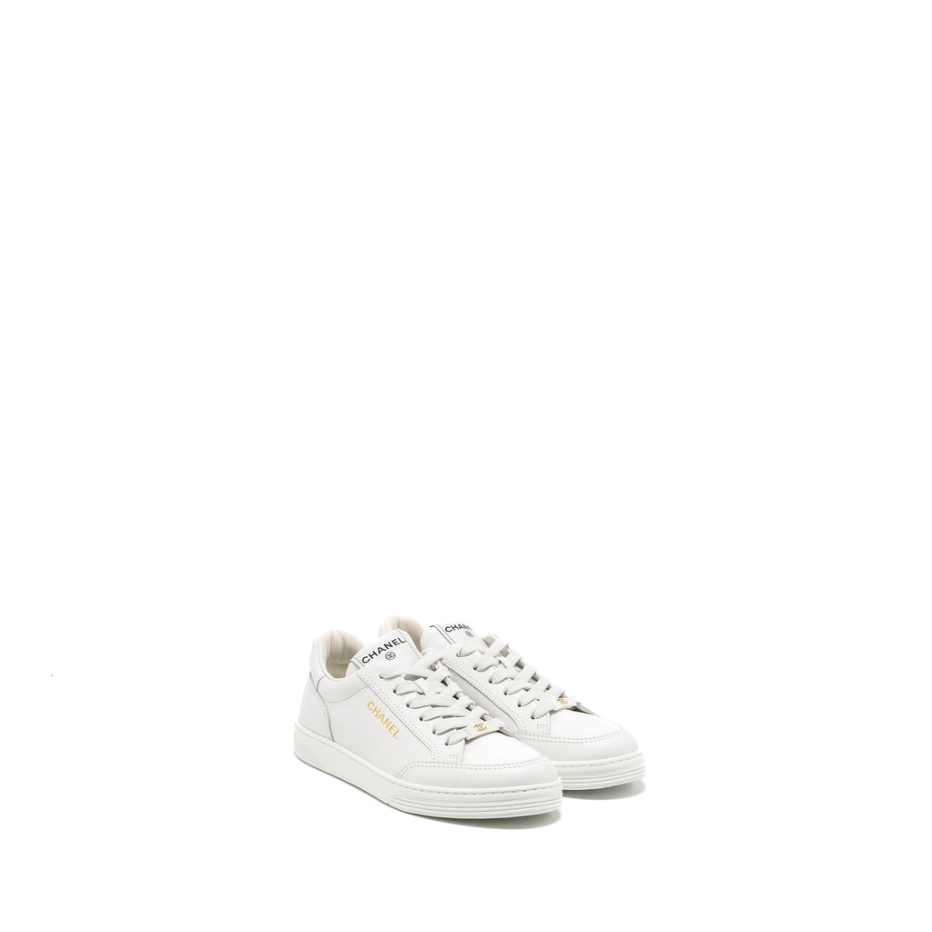 chanel-size-37-5-sneaker-leather-white-lghw