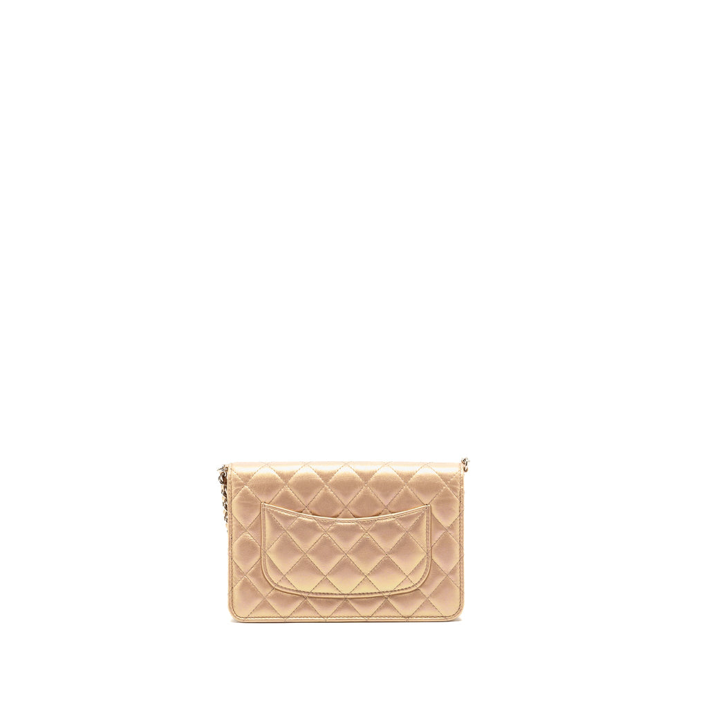 chanel-classic-wallet-on-chain-lambskin-iridescent-pink-shw-microchip