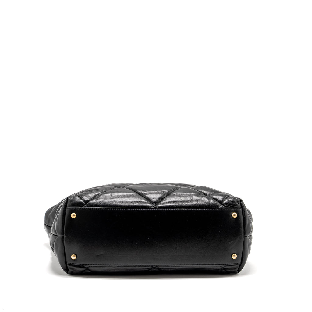 chanel-new-york-bowling-bag-quilted-lambskin-black-ghw-copy-1