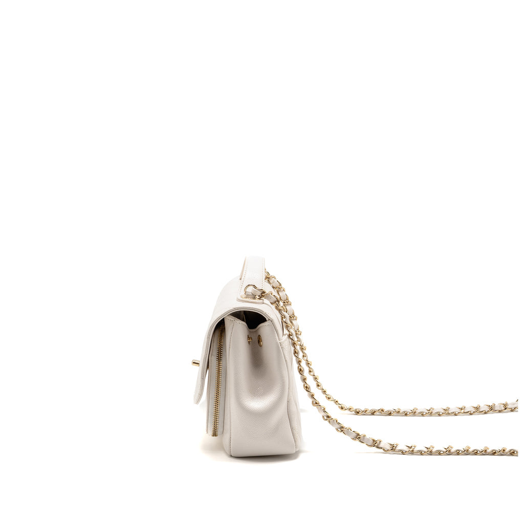 chanel-medium-business-affinity-caviar-white-lghw