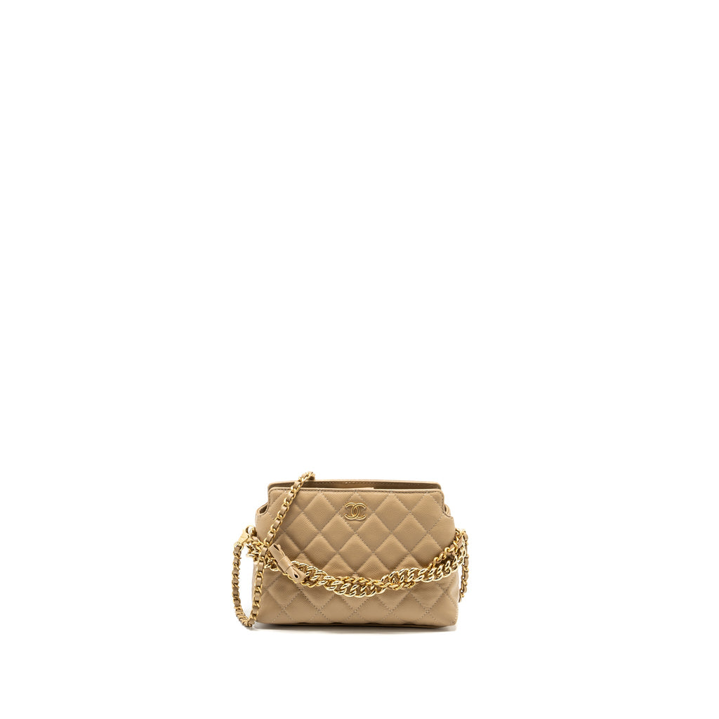 chanel-cc-logo-quilted-mini-clutch-with-chain-caviar-beige-ghw-microchip