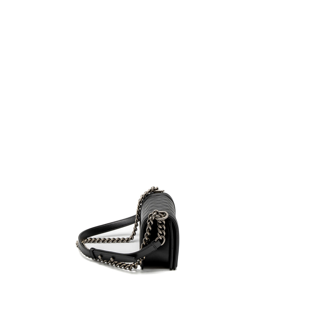 chanel-small-boy-bag-calfskin-black-ruthenium-silver-hardware