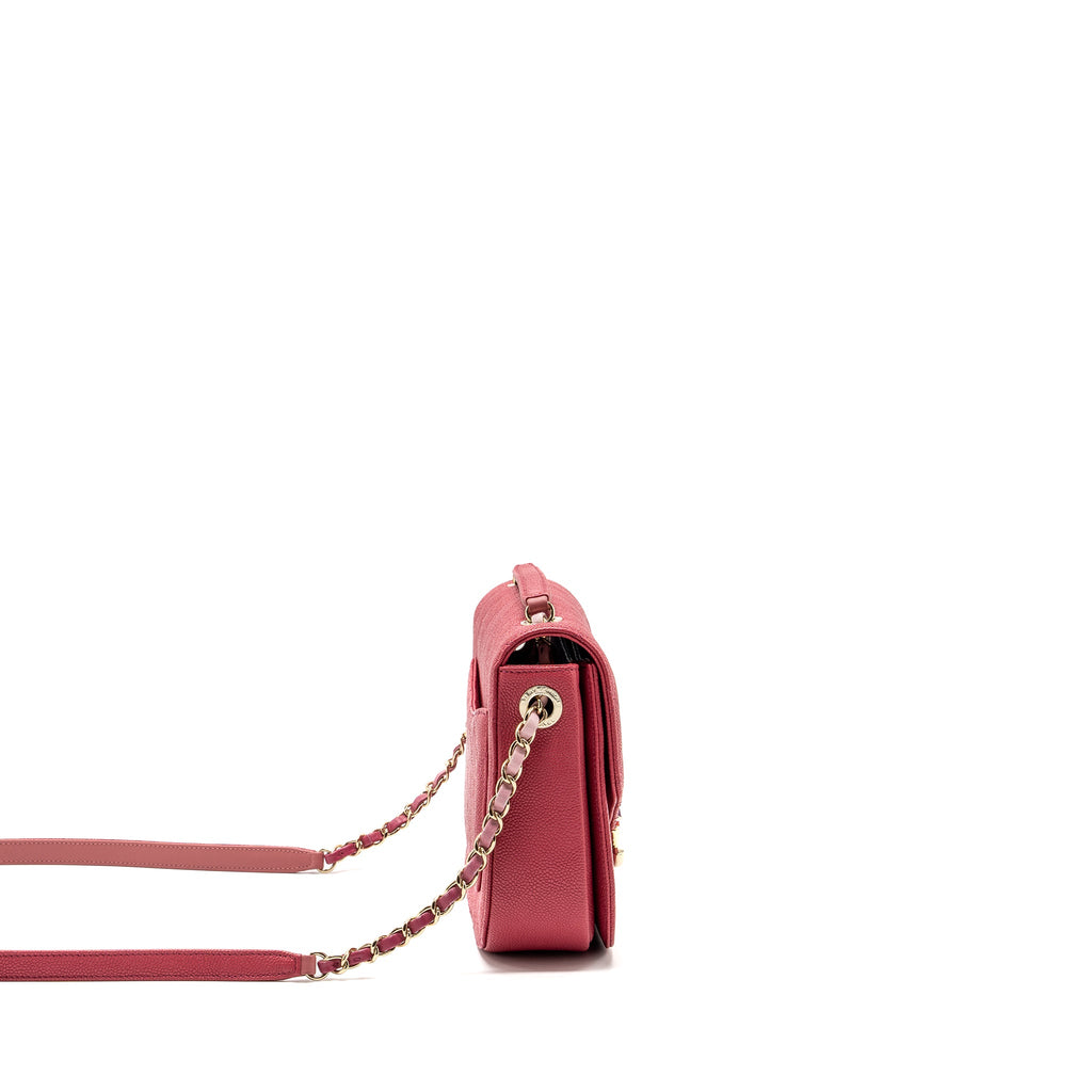 chanel-giant-cc-logo-messenger-bag-grained-calfskin-pink-lghw