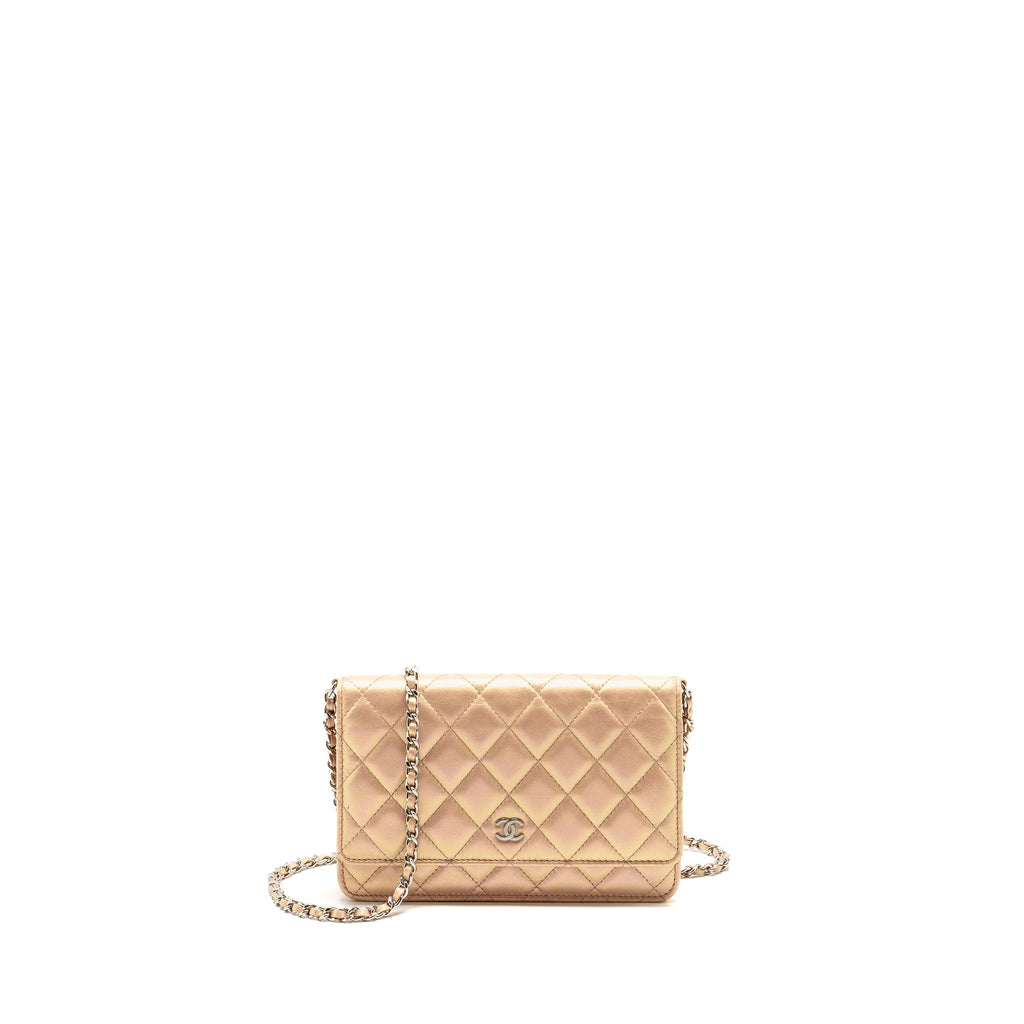 chanel-classic-wallet-on-chain-lambskin-iridescent-pink-shw-microchip