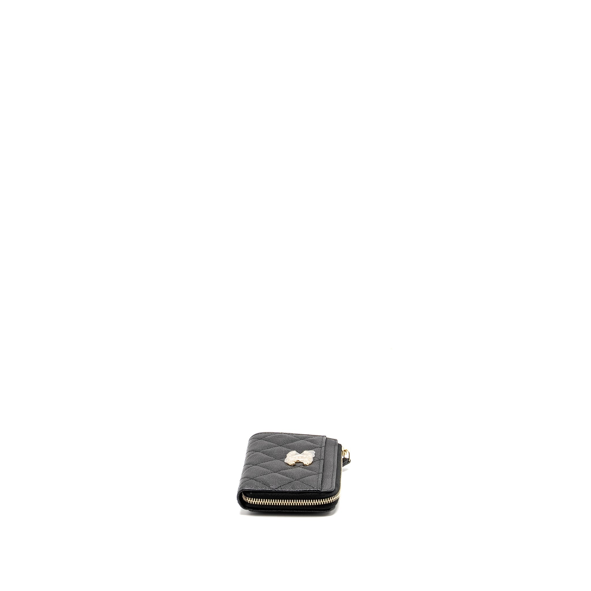 chanel-l-zipped-card-holder-limited-edition-caviar-black-lghw-microchip