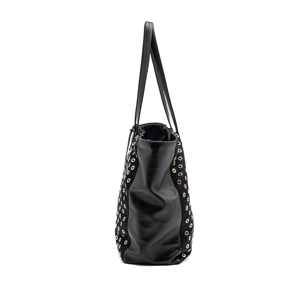 prada-shoulder-bag-lambskin-fabric-black-shw