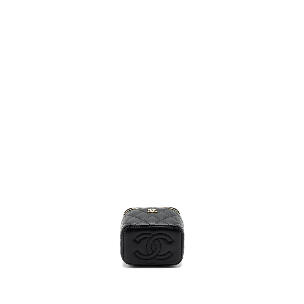 chanel-pearl-crush-mini-vanity-case-lambskin-black-lghwmicrochip
