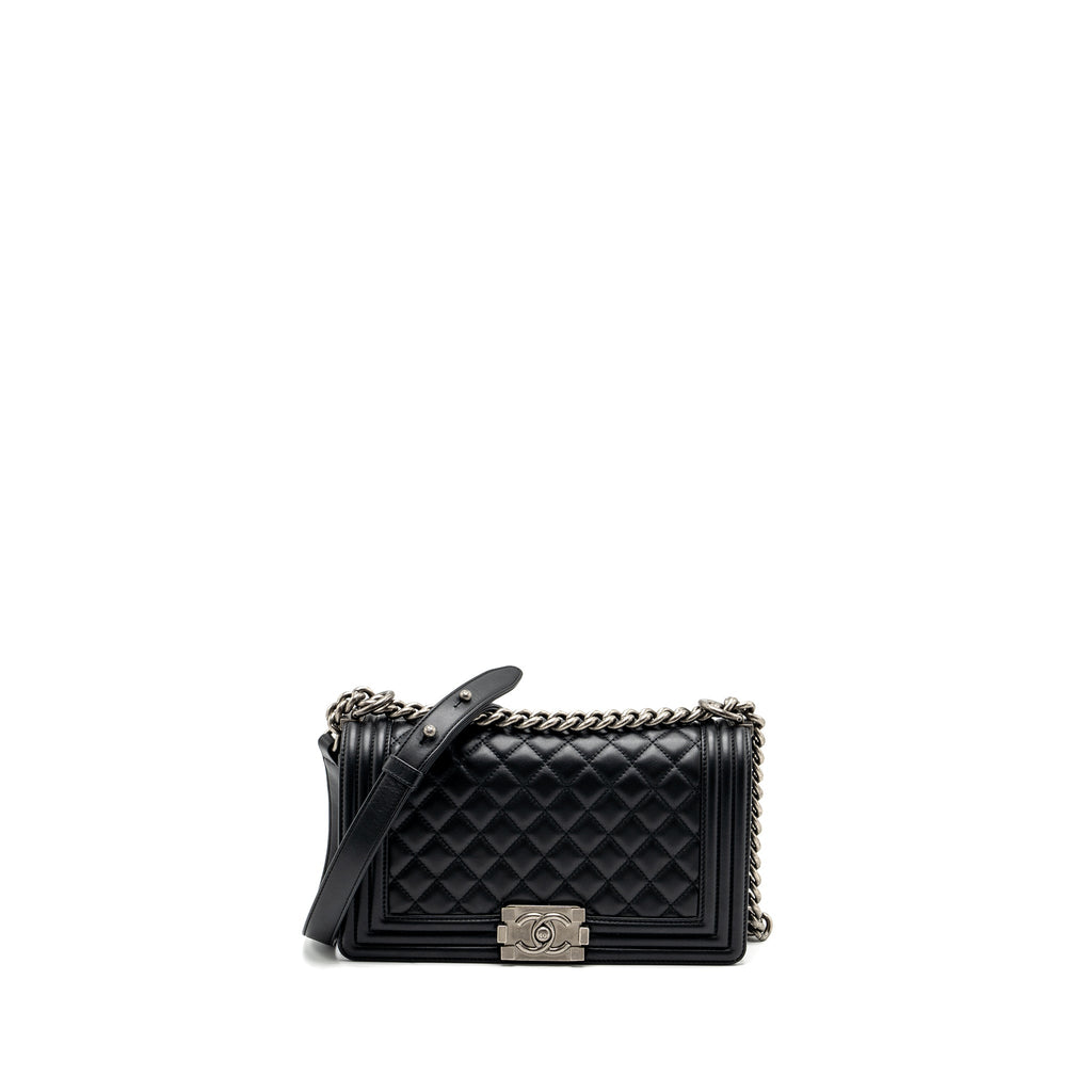 chanel-medium-boy-bag-lambskin-black-ruthenium-hardware