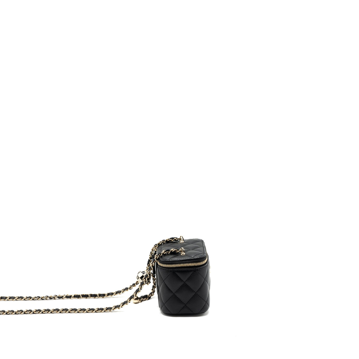 chanel-pearl-crush-mini-vanity-case-lambskin-black-lghwmicrochip