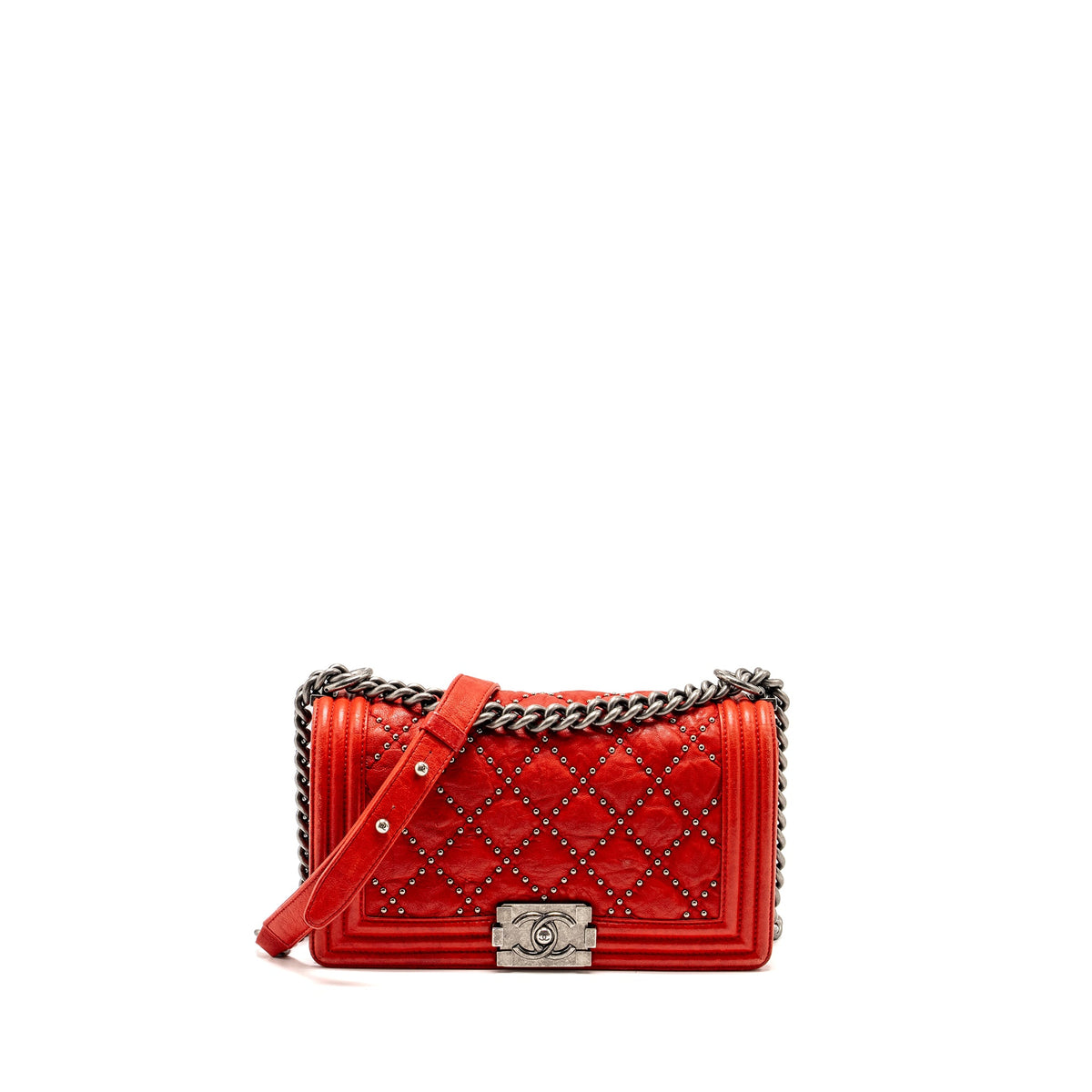 chanel-medium-boy-bag-calfskin-red-ruthenium-shw