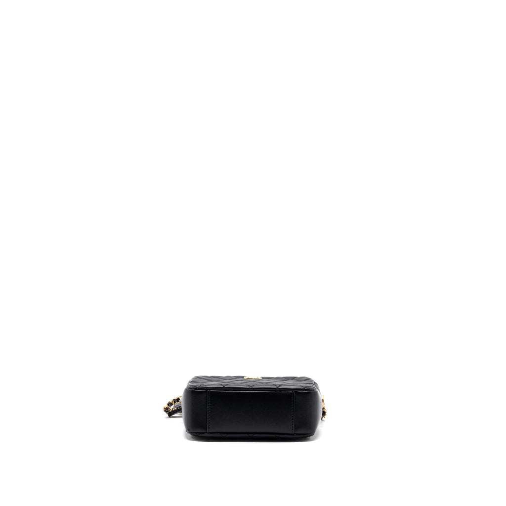 chanel-pearl-crush-camera-bag-lambskin-black-ghw-microchip